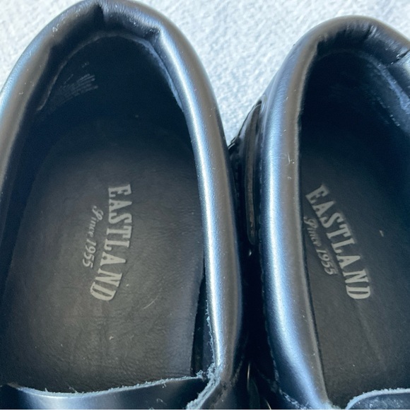 Eastland Men's Classic Black Leather Oxfords - Picture 7 of 8